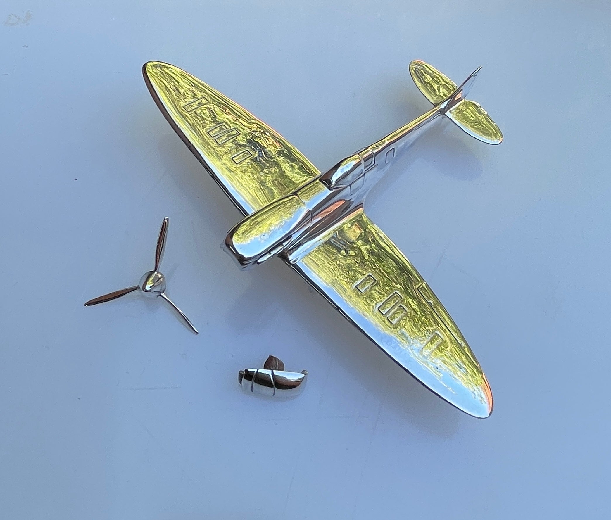 MIRROR FINISH SPITFIRE PLANE